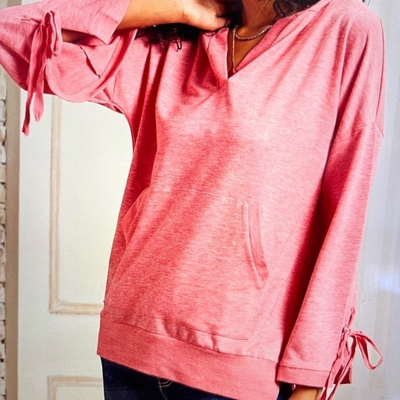 Suzanne Betro Woman oversized Pink Tie-Sleeve Hoodie, Size M - Picture 2 of 9